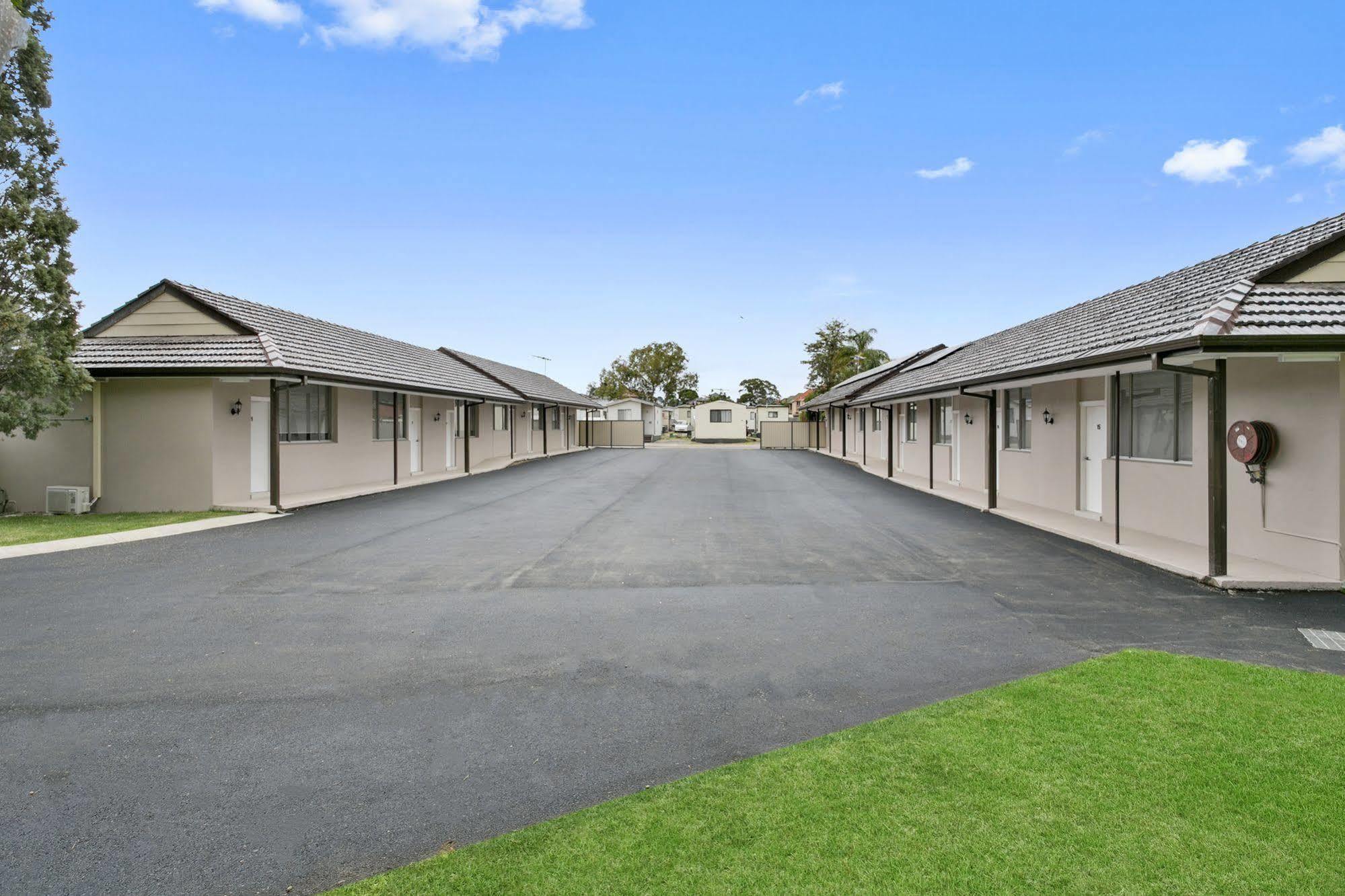 Australian Community Villages Bankstown Bagian luar foto